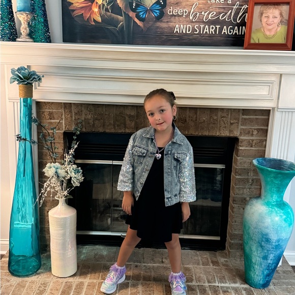 Live Show 10.19 Listing #51-100 - Picture 13 of 16